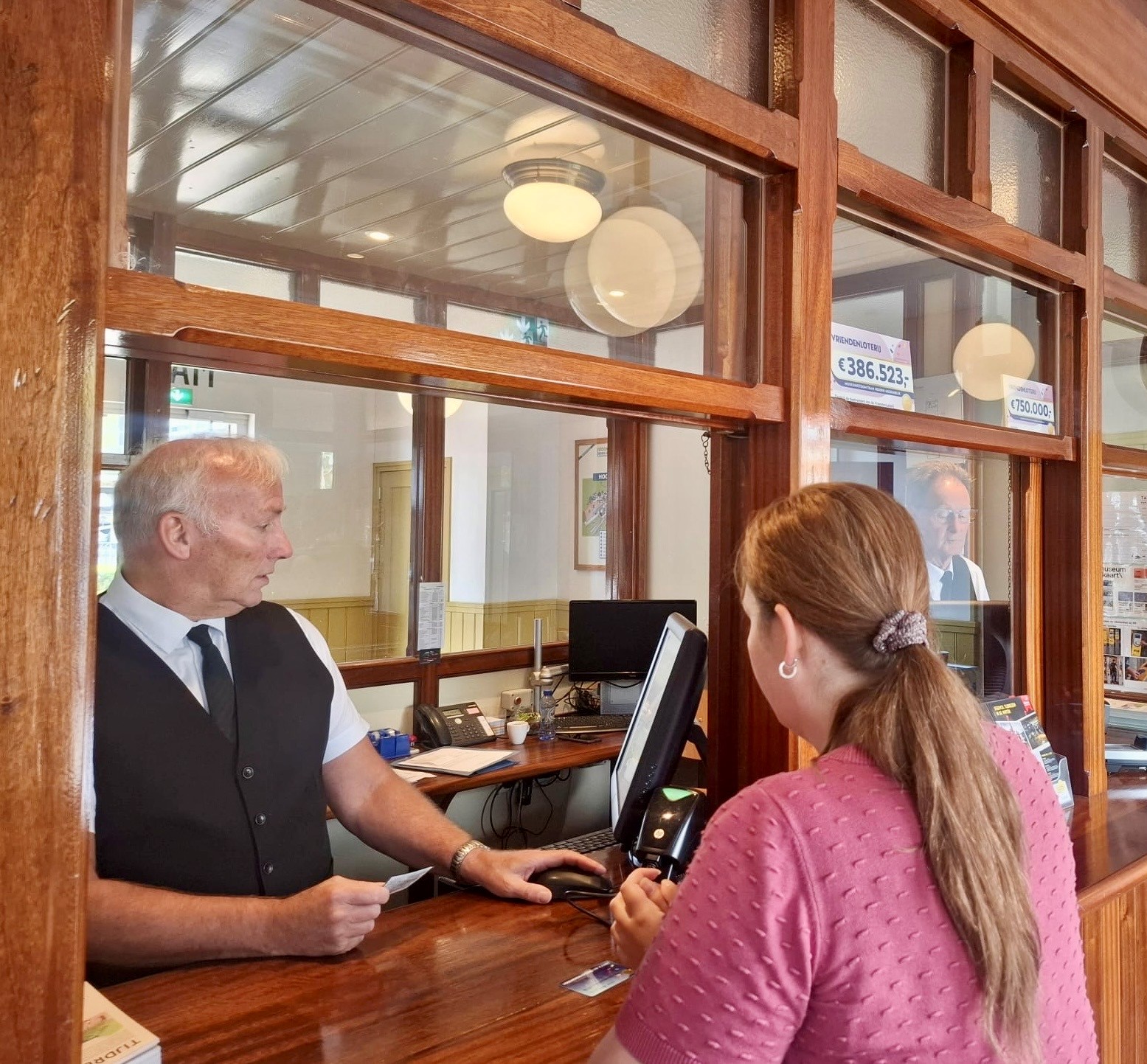 Loketmedewerker gezocht: jouw gastvrijheid is het begin van de reis