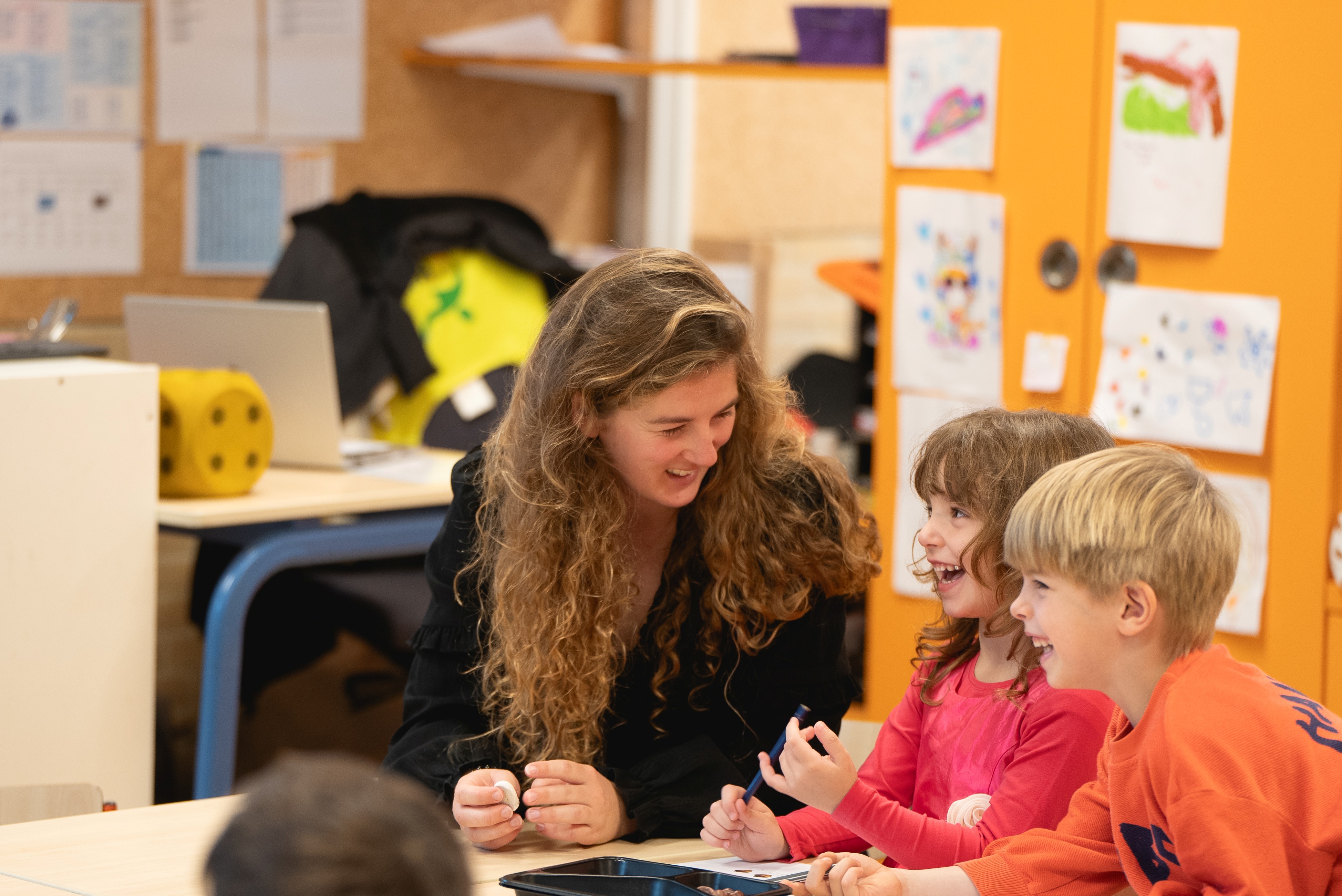 Ondersteun een leerkracht 1 dag per week