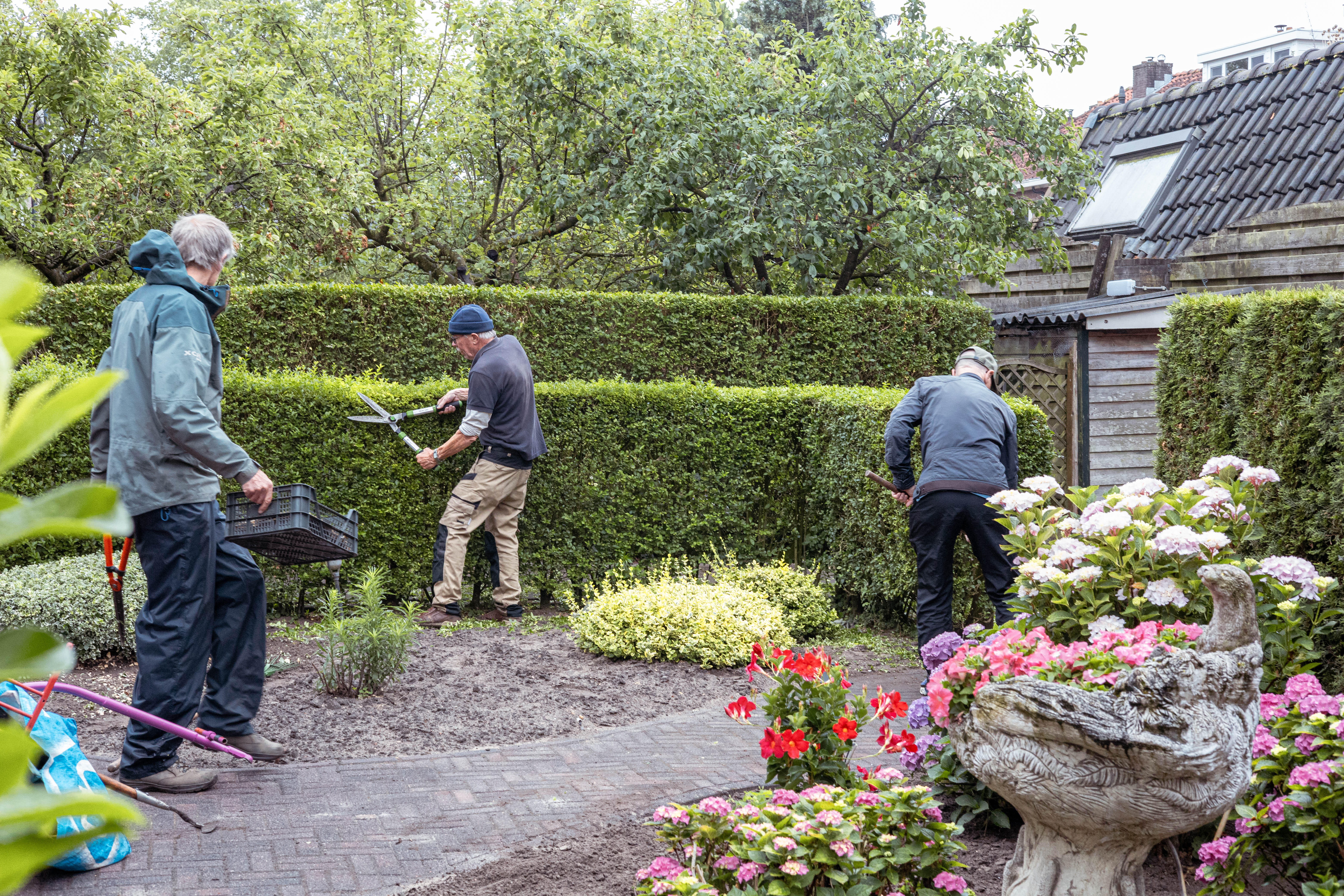 Gezellige tuinvrijwilliger